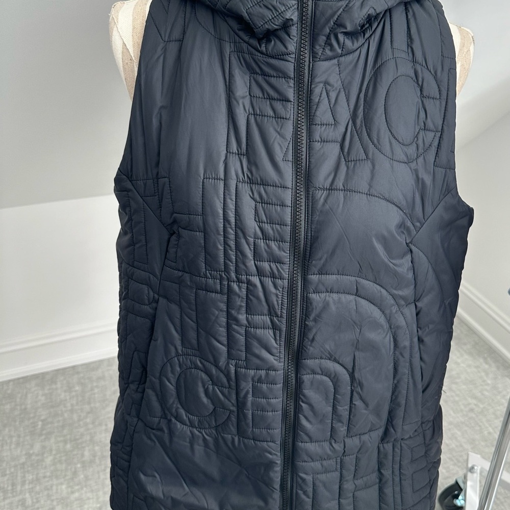 The North Face Women’s Logo Vest ~ Black Size L